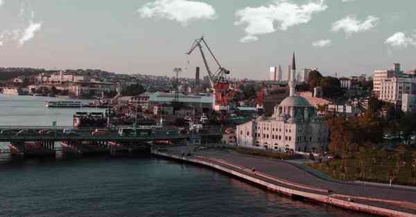 大数据包含设备数据的行业文章