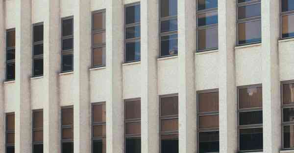 女生智能机器人演出