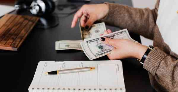 最新AI人工智能对话（AI人工智能对话了）