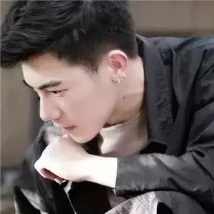 匡丽茂伦